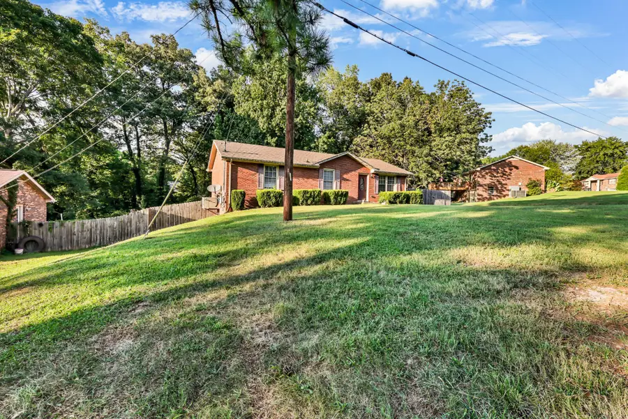 403 Corinne Cir, Clarksville, TN 37040 - #3