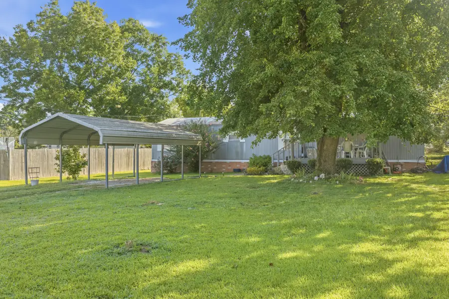 765 Kentucky Ave S, Parsons, TN 38363 - #3