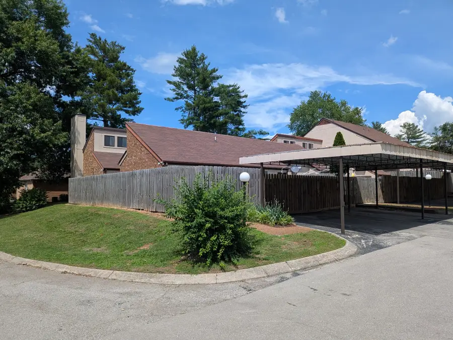 916 Old Fountain Pl, Hermitage, TN 37076 - #2