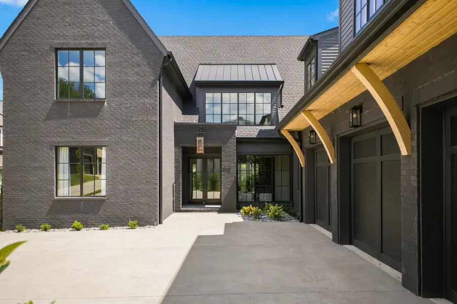 4518 Belmont Park Ter, Nashville, TN 37215 - #2