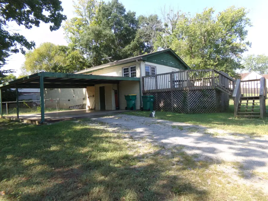 201 Woods Ave S, Lewisburg, TN 37091 - #3