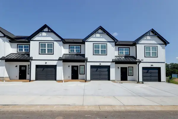 166 Sango Dr, Clarksville, TN 37043
