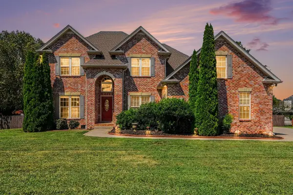 756 Starpoint Dr, Gallatin, TN 37066
