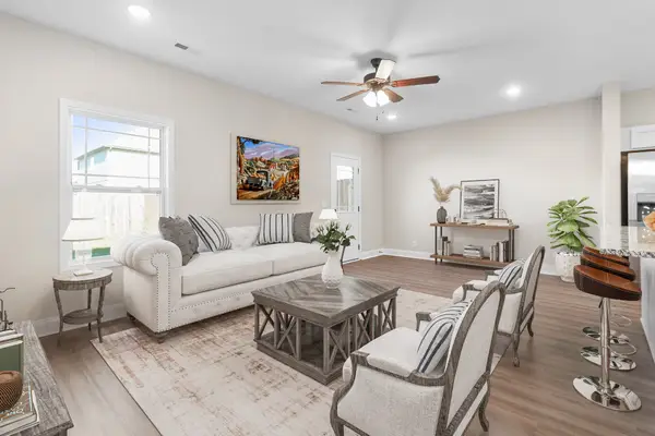 209 W Fallow Ct, Clarksville, TN 37040