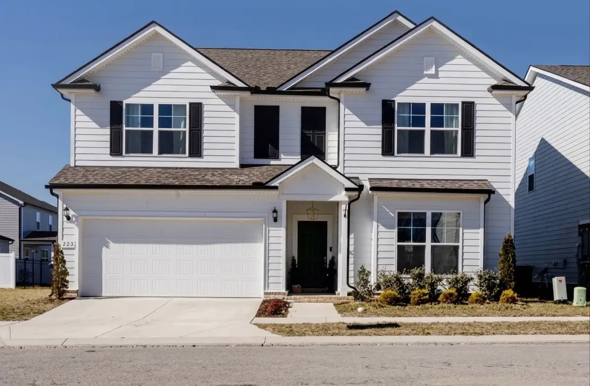 223 Land Breeze Dr, La Vergne, TN 37086 - #1