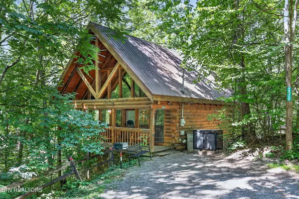 2029 Beach Front Drive, Sevierville, TN 37876