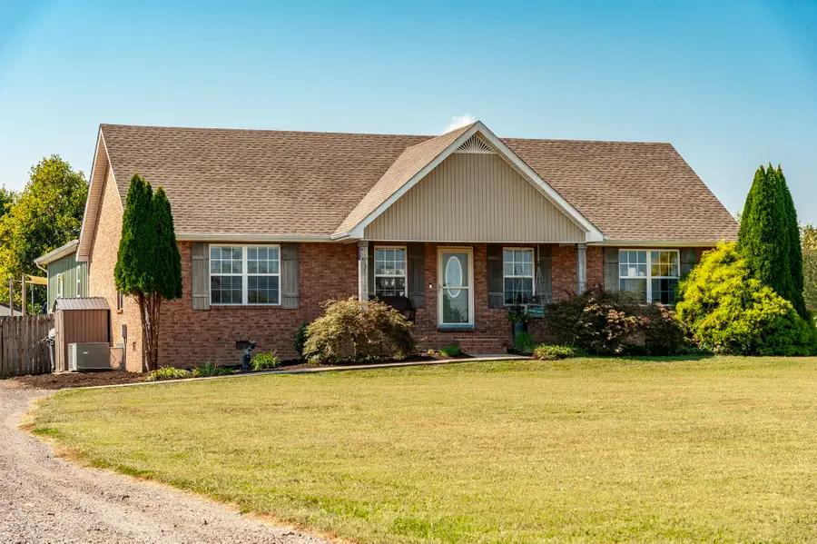 1008 Spire Way Dr, Castalian Springs, TN 37031 - #3
