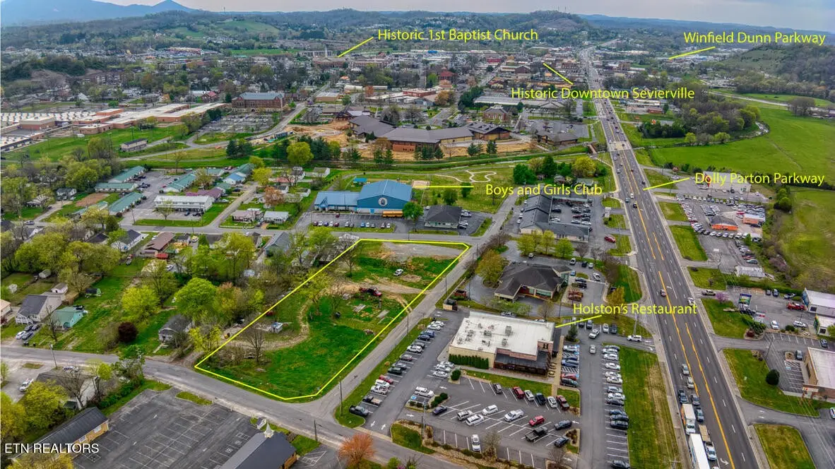 601 E Bruce St, Sevierville, TN 37862 - #1