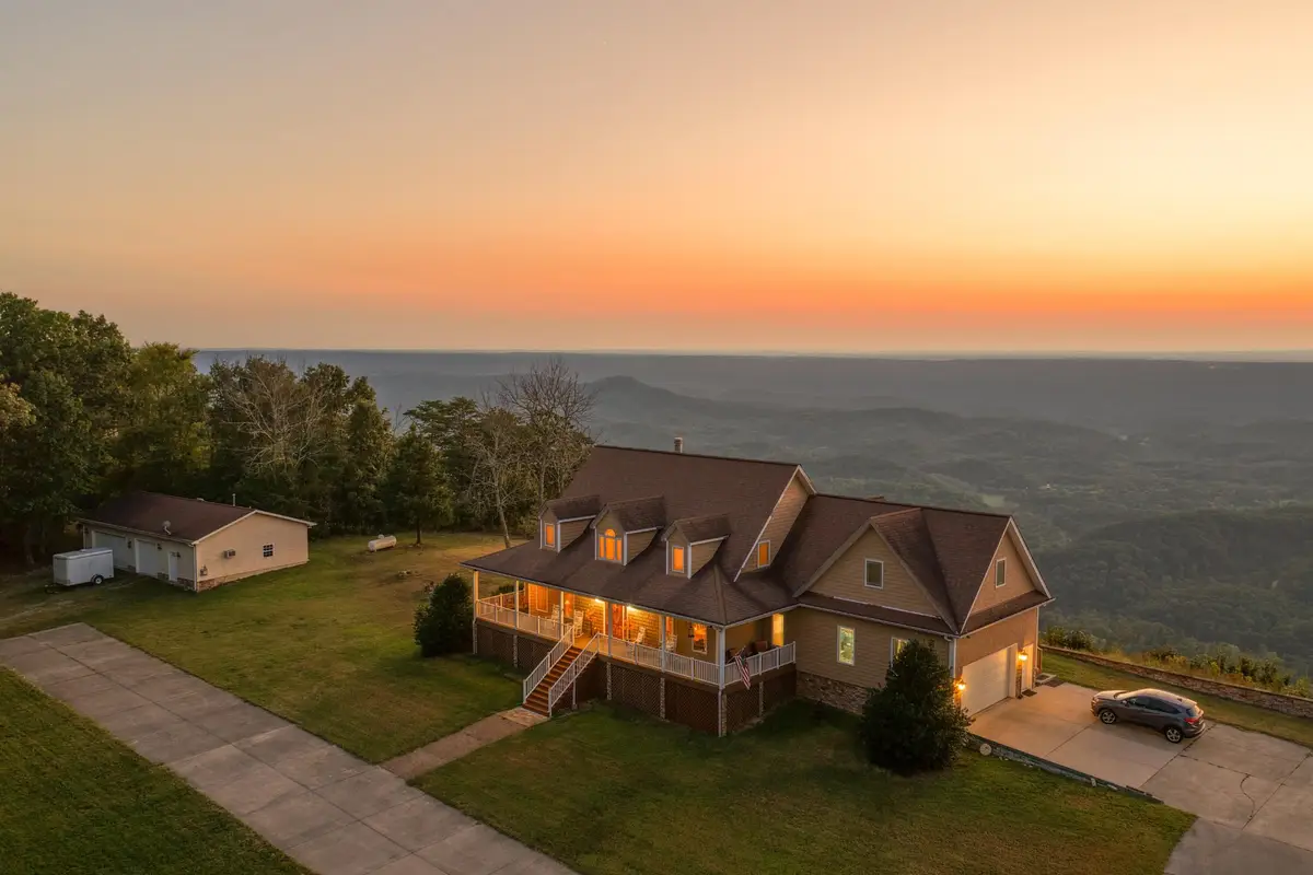 4223 Sunset Drive, Rising Fawn, GA 30738 - #1