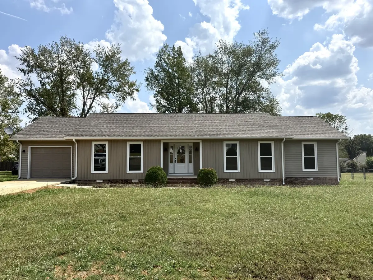 112 Lantern Ln, Shelbyville, TN 37160 - #1