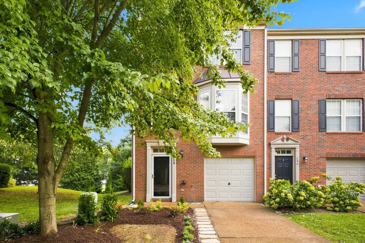 608 Huffine Manor Cir, Franklin, TN 37067 - #1
