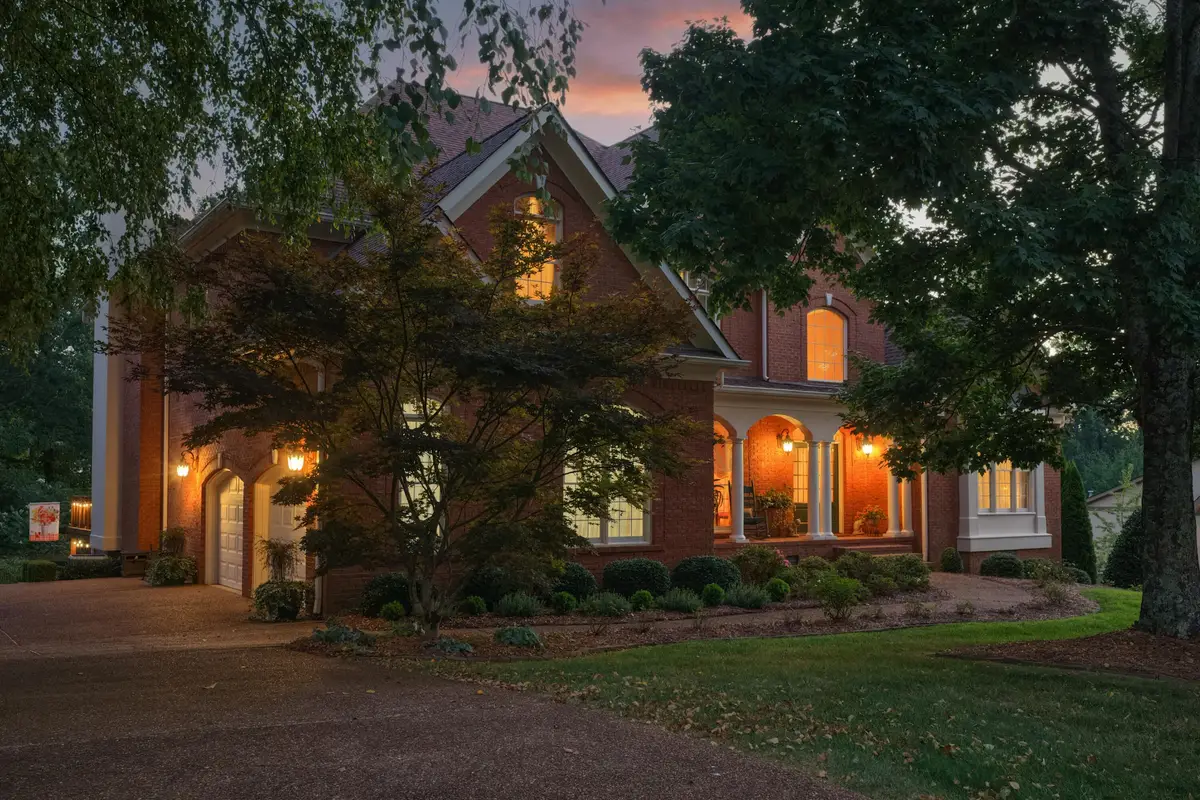 31 Mountain Orchard Path, Signal Mountain, TN 37377 - #1