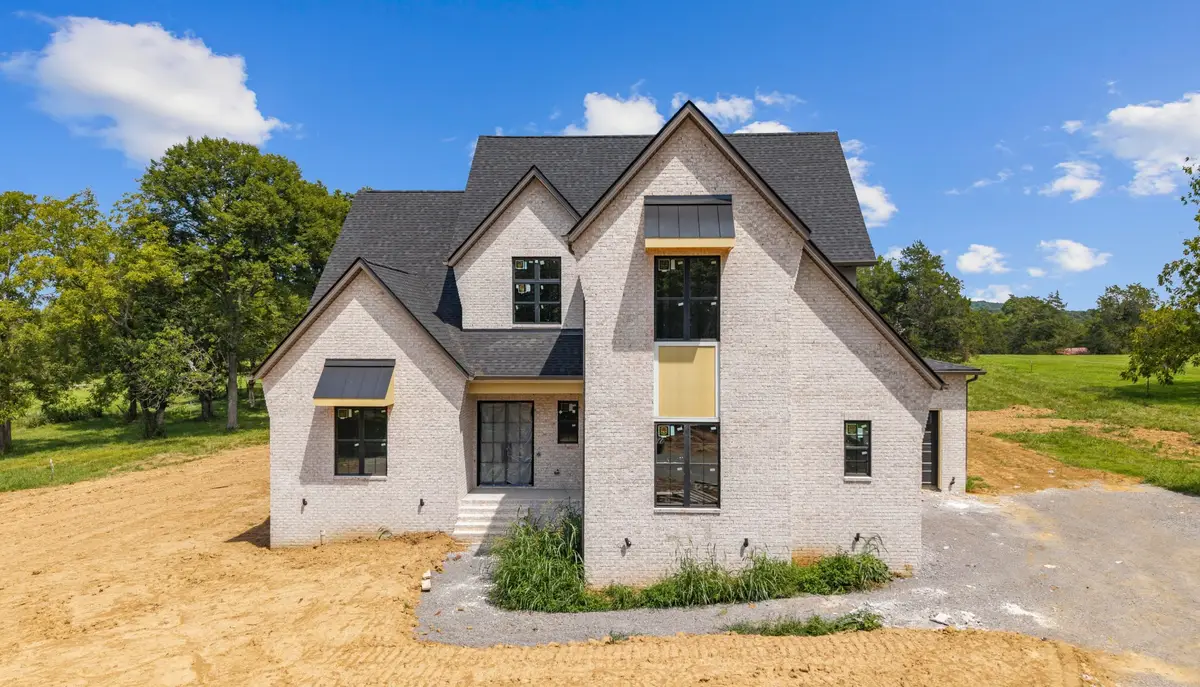 8285 Cainsville Rd, Lebanon, TN 37090 - #1