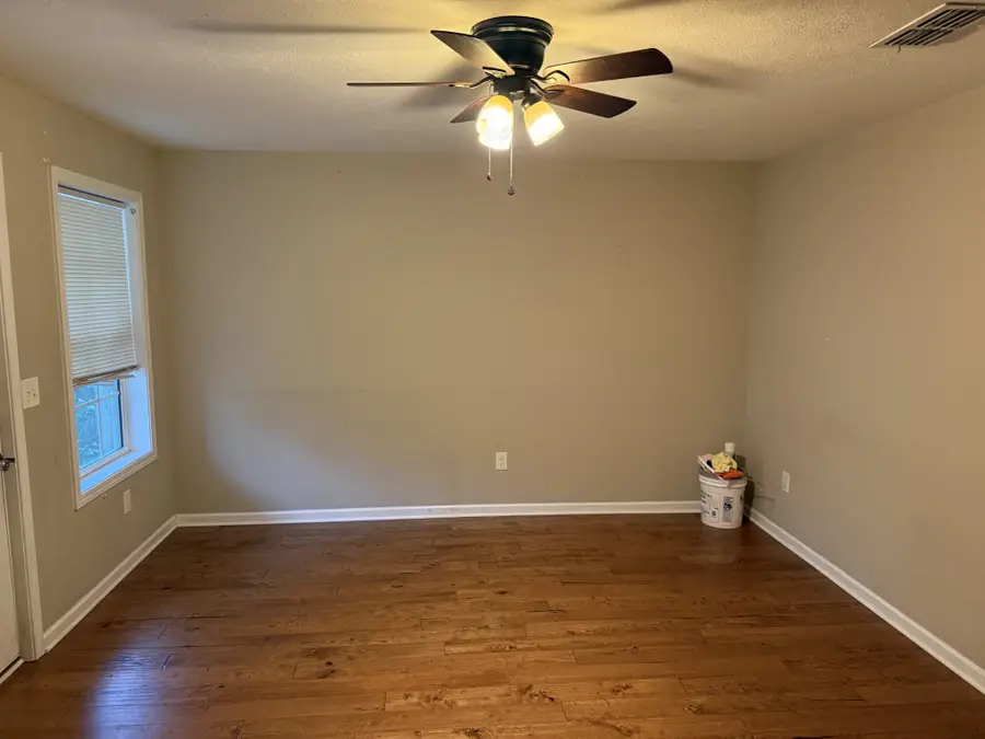 805 E Grizzard St, Tullahoma, TN 37388 - #3
