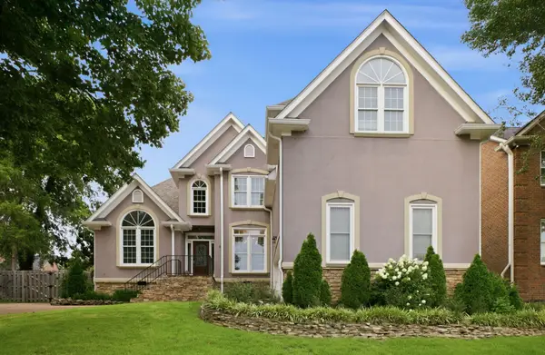 512 Crofton Park Ln, Franklin, TN 37069