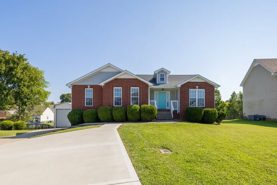 1383 Ambleside Dr, Clarksville, TN 37040 - #2