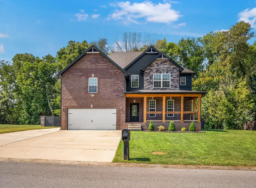 3552 Aurora Dr, Clarksville, TN 37040 - #3