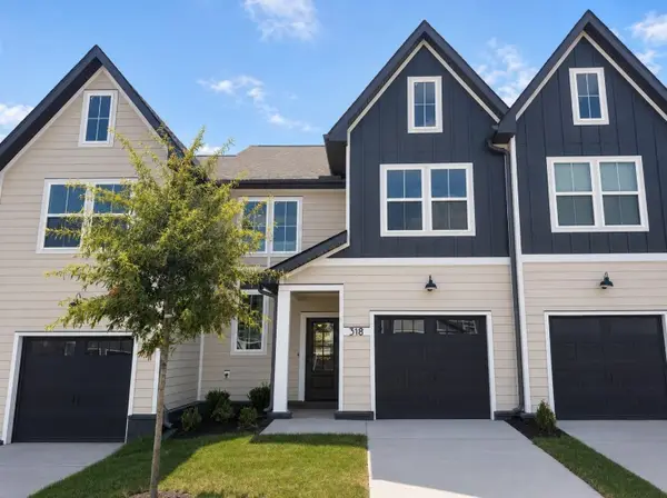 318 Panther Dr, Murfreesboro, TN 37127