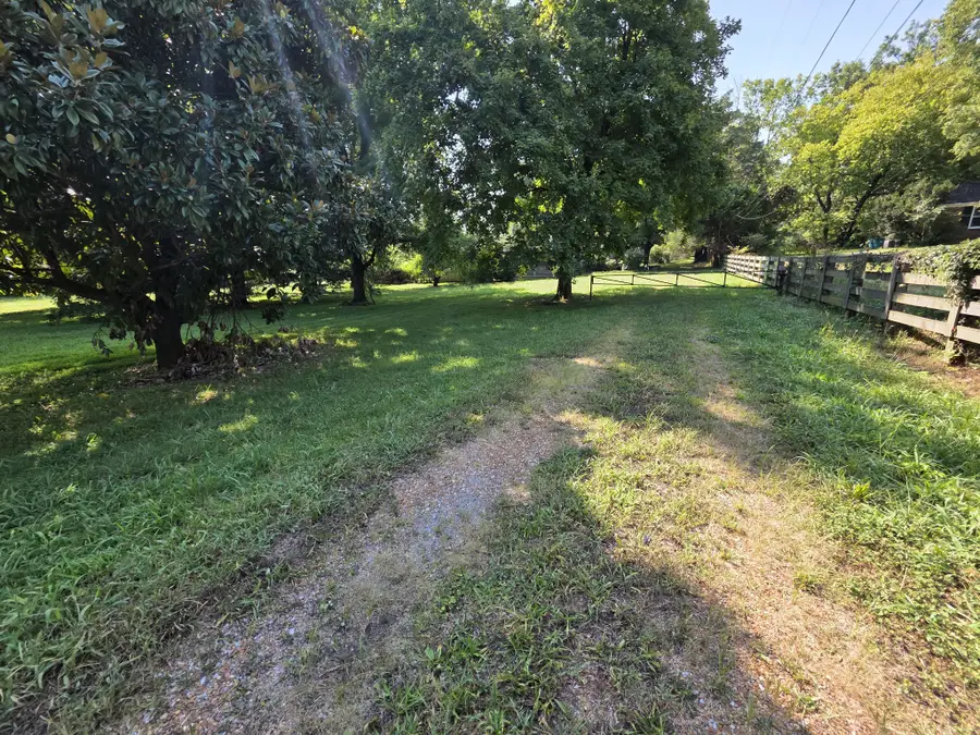 285 Haywood Ln, Nashville, TN 37211 - #2