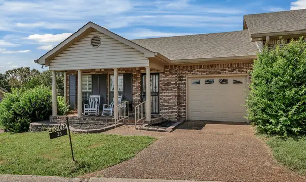 1818 Memorial Dr #21, Clarksville, TN 37043