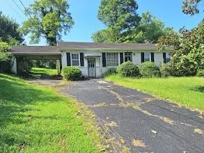 537 Park St, Pulaski, TN 38478