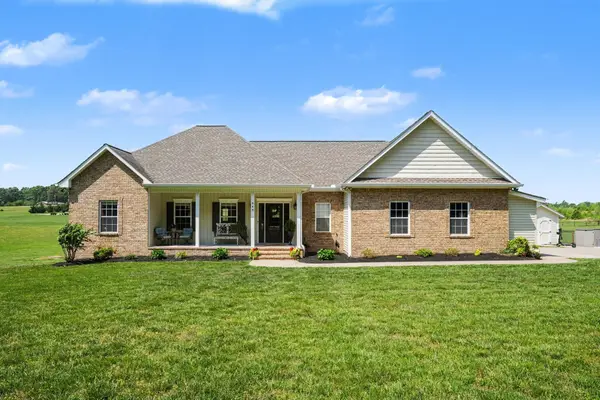 948 Goslin Branch Rd, Burns, TN 37029