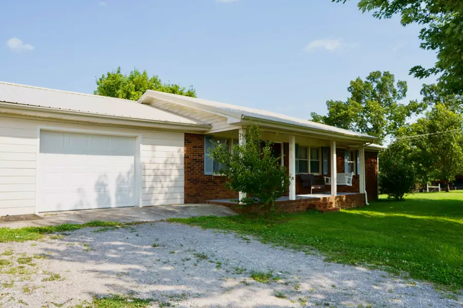 294 Little Falls St, Spencer, TN 38585 - #3