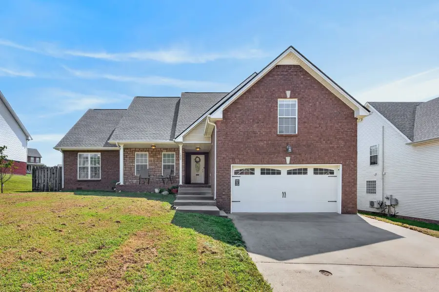 1809 Patricia Dr, Clarksville, TN 37040 - #2