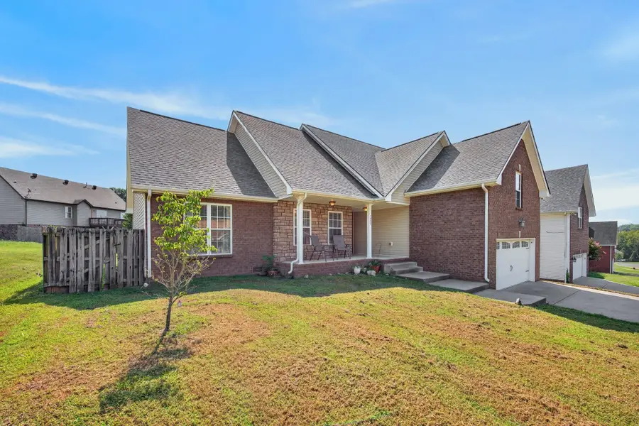 1809 Patricia Dr, Clarksville, TN 37040 - #3