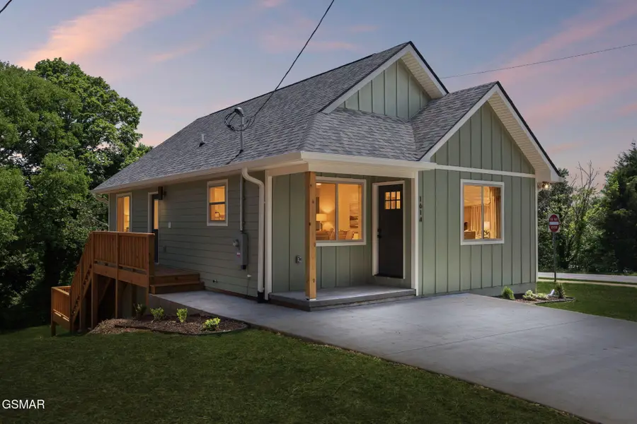 1614 Rugby Avenue, Knoxville, TN 37920 - #2
