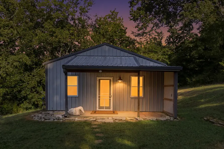 474 Bartlett Hollow Rd, Petersburg, TN 37144 - #3