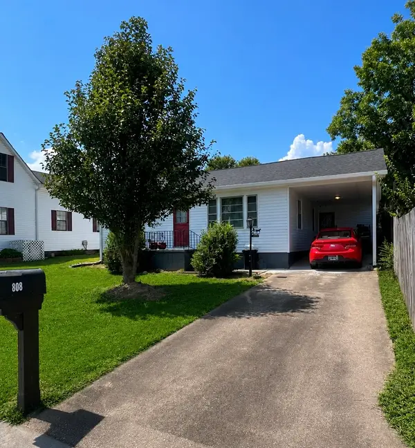 808 Georgia Ave, Etowah, TN 37331