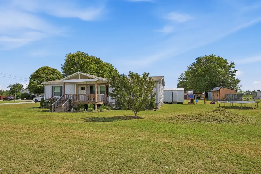136 Hawkins Dr, Smithville, TN 37166 - #3