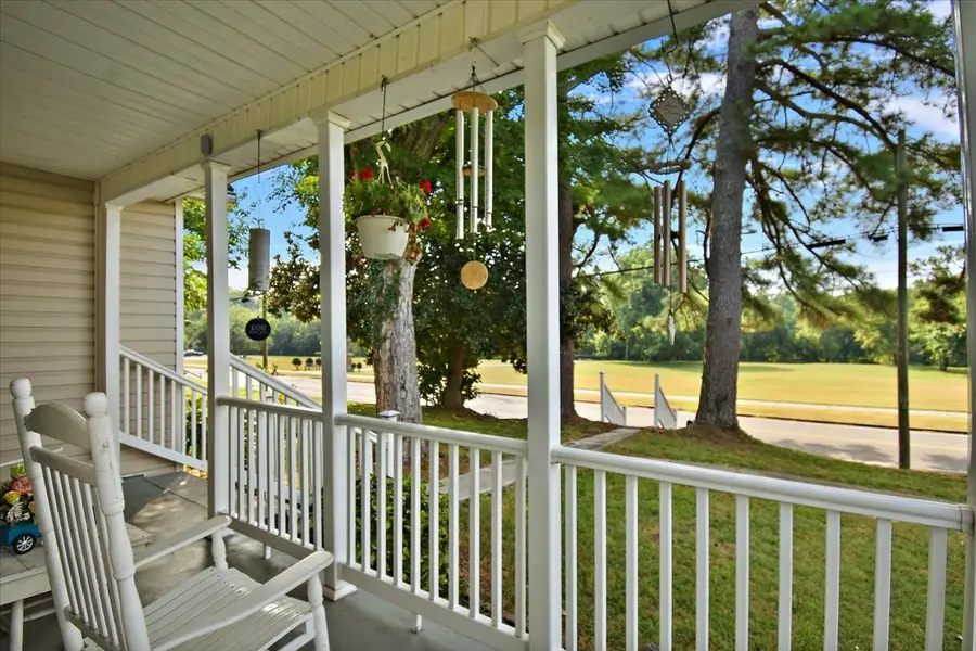 211 Riverside Dr, Columbia, TN 38401 - #2