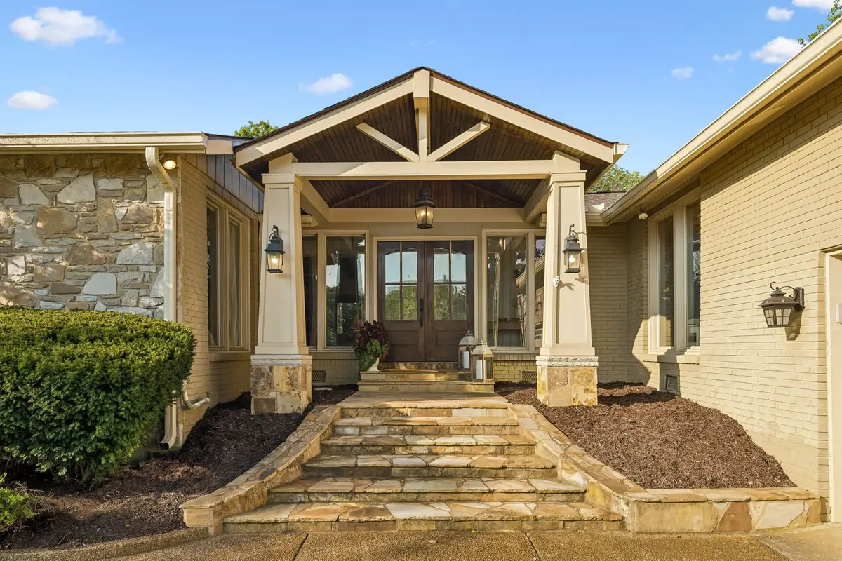 8112 Vaden Dr, Brentwood, TN 37027 - #1