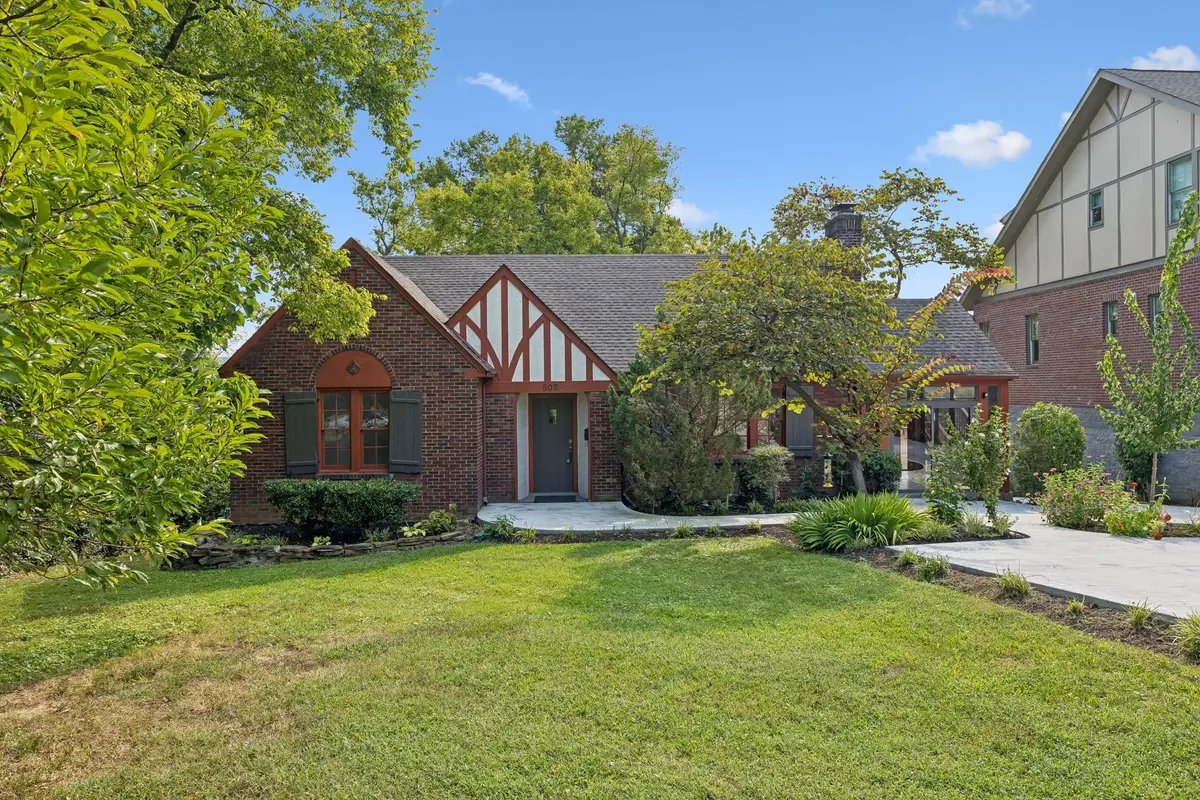 502 32nd Ave S, Nashville, TN 37212 - #1