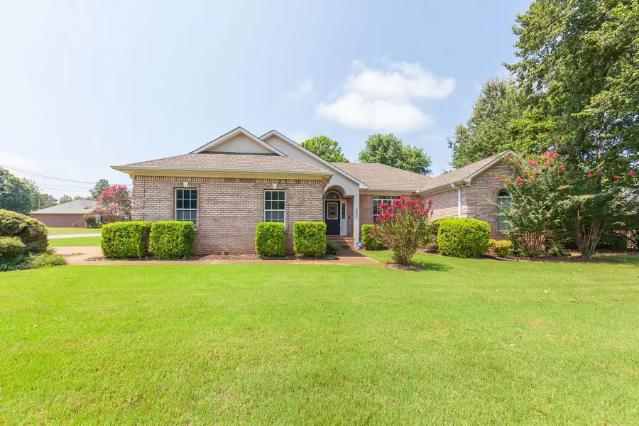 561 Gettysburg Dr, Jackson, TN 38305 - #3