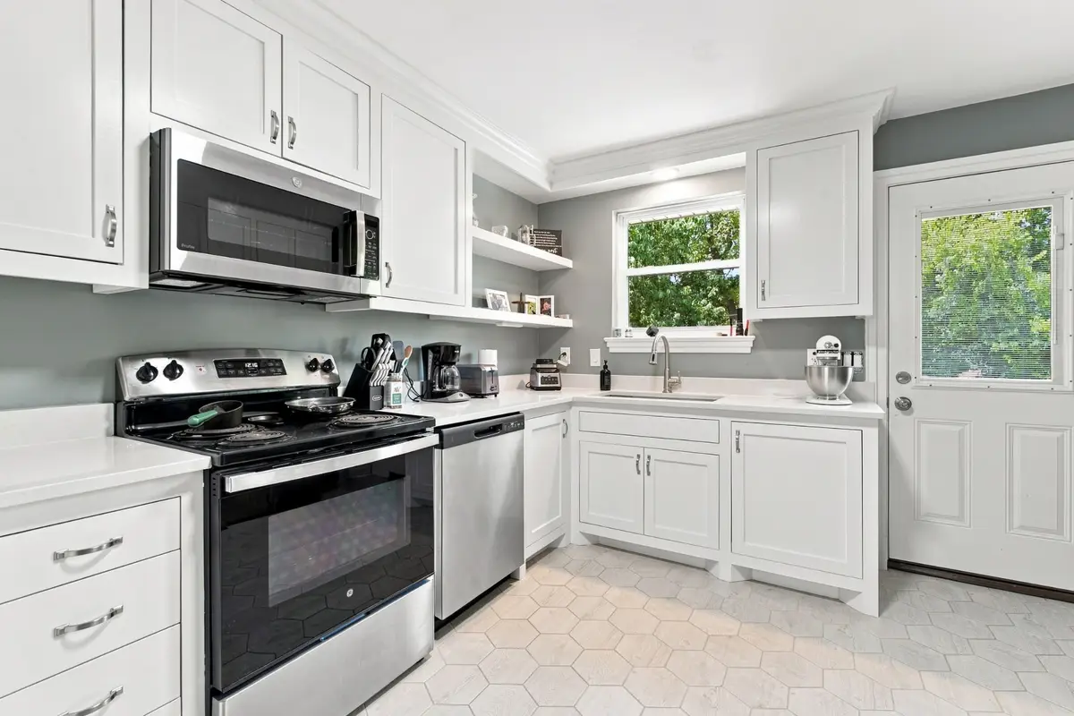 4637 Forest Ridge Dr, Hermitage, TN 37076 - #1
