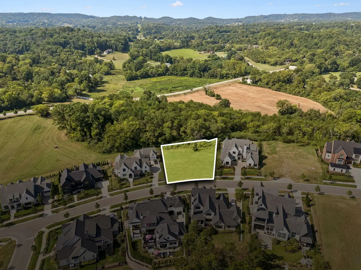 9113 Sawtooth Ln, College Grove, TN 37046 - #1