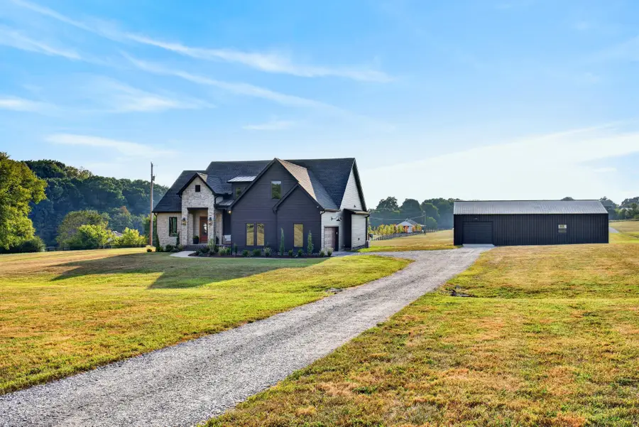 1147 Maxwell Branch Rd, Cottontown, TN 37048 - #2