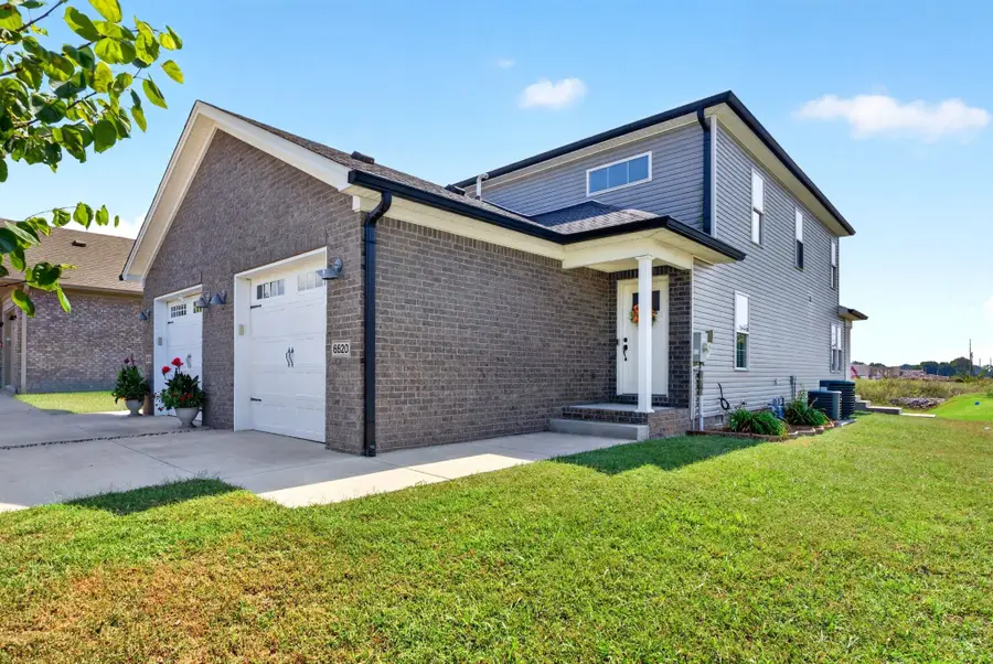 6620 Night Horse St, Bowling Green, KY 42101 - #2