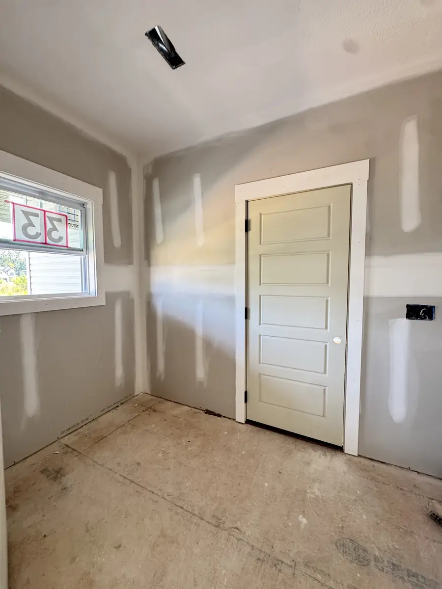 333 Wesson Dr, Clarksville, TN 37043 - #3