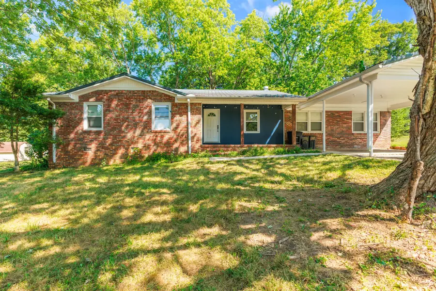 196 Greenwood Dr, McMinnville, TN 37110 - #2
