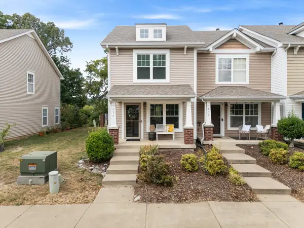 450 Flintlock Ct, Nashville, TN 37217