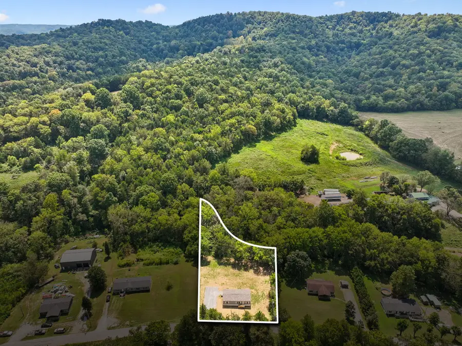 6230 Walker Creek Rd, Alexandria, TN 37012 - #2