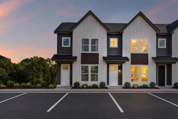 2255 Mccormick Ln #102, Clarksville, TN 37040