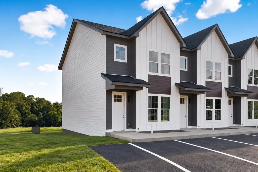 2255 Mccormick Ln #101, Clarksville, TN 37040 - #2