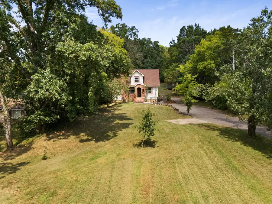 910 Due West Ave N, Madison, TN 37115 - #2