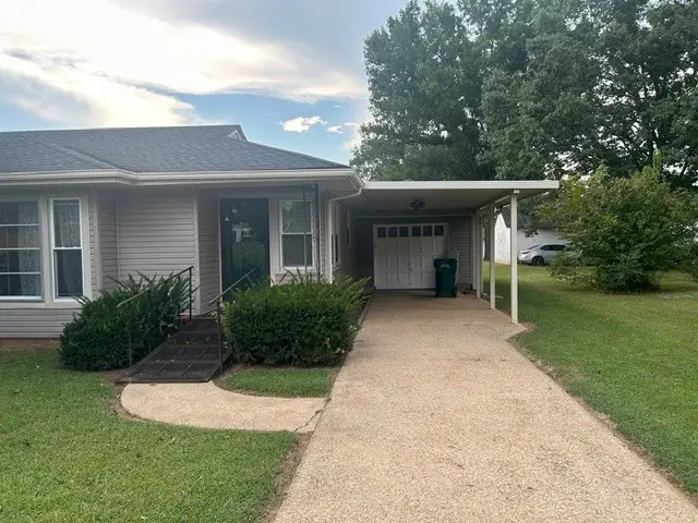 318 S Cedar Ln, Pulaski, TN 38478 - #2