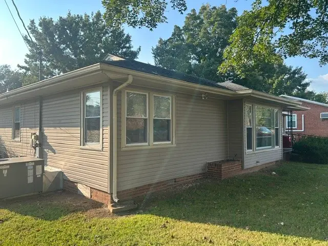 318 S Cedar Ln, Pulaski, TN 38478 - #3